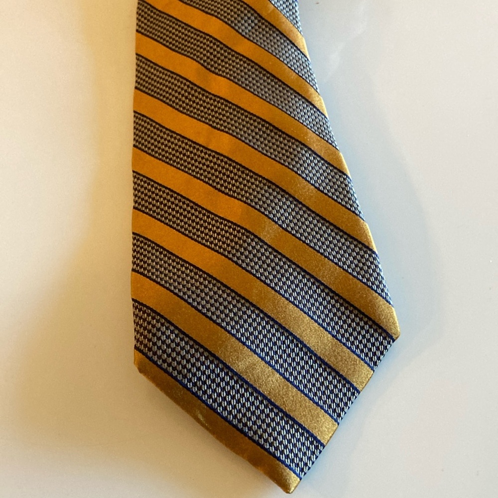 BARNEY'S NEW YORK Men's 100% Silk Neck Tie Striped EUC